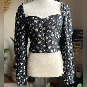 🌺H&M Floral Crop Top